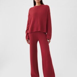 CashSoft Shaker Stitch sweater pants and crew neck sweater set